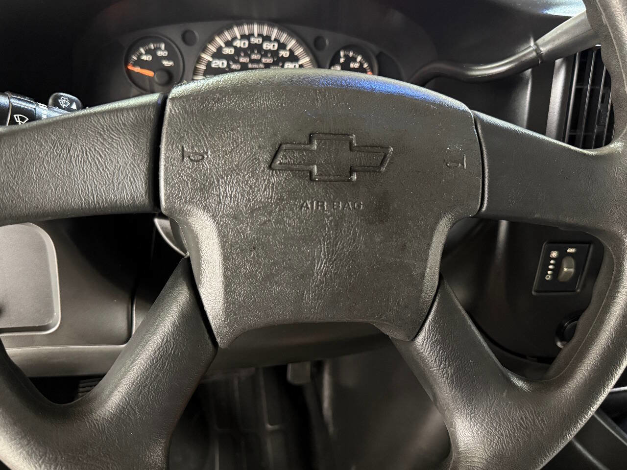 Used 2004 Chevrolet Express 3500 3500 2dr Commercial/Cutaway/Ch w/ School Bus Package image 64