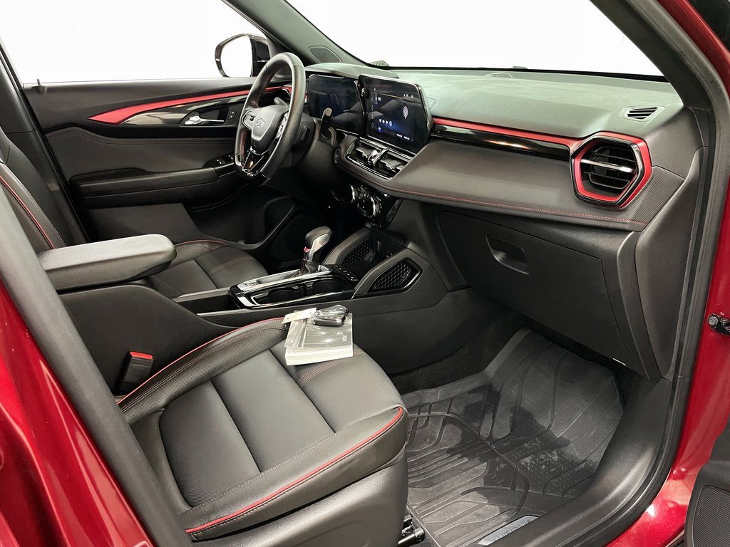 Certified 2024 Chevrolet TrailBlazer RS w/ Driver Confidence Package image 37