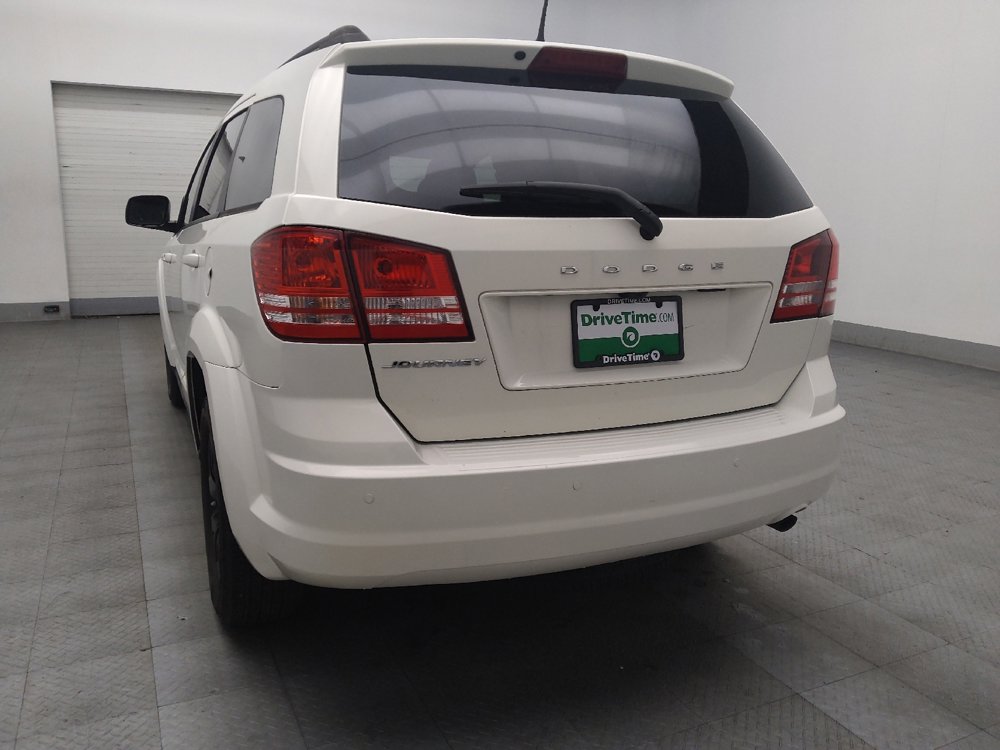 Used 2020 Dodge Journey SE w/ SE Popular Equipment Group image 6