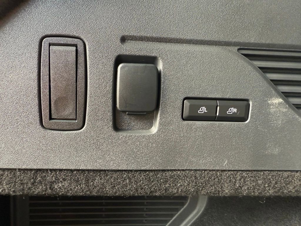 Used 2024 Lincoln Nautilus Reserve image 47