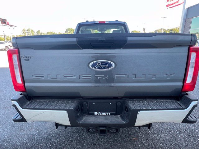 New 2026 Ford F350 XL w/ XL Chrome Package RWD image 3