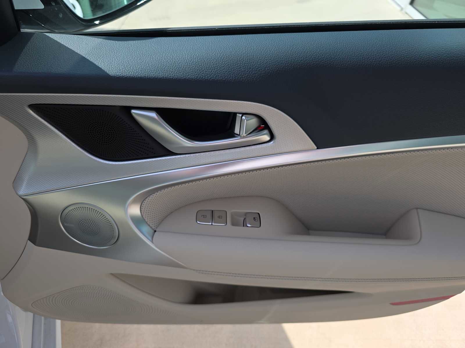 New 2026 Genesis G70 2.5T Prestige image 23