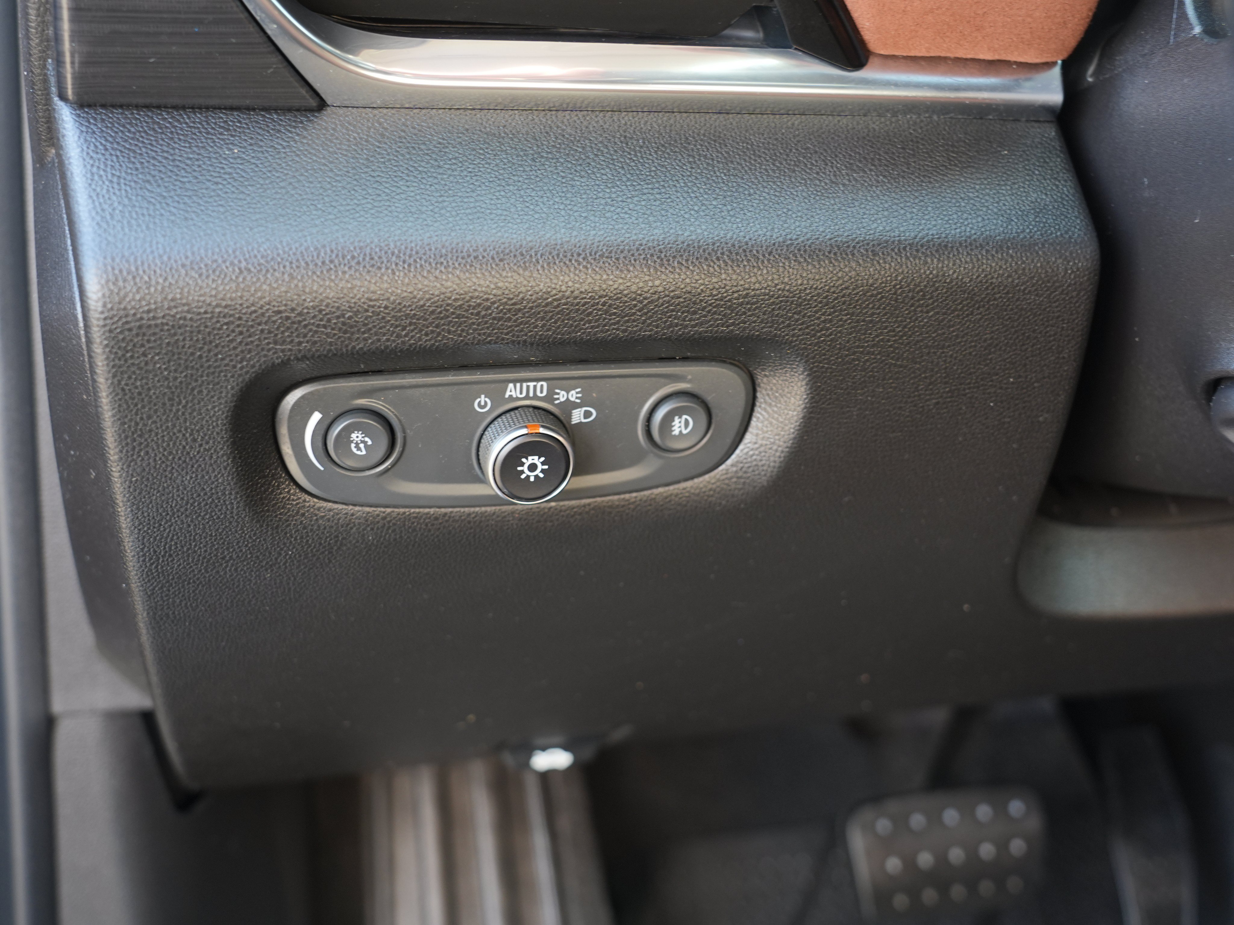 Used 2019 Chevrolet Traverse High Country AWD/4WD image 17