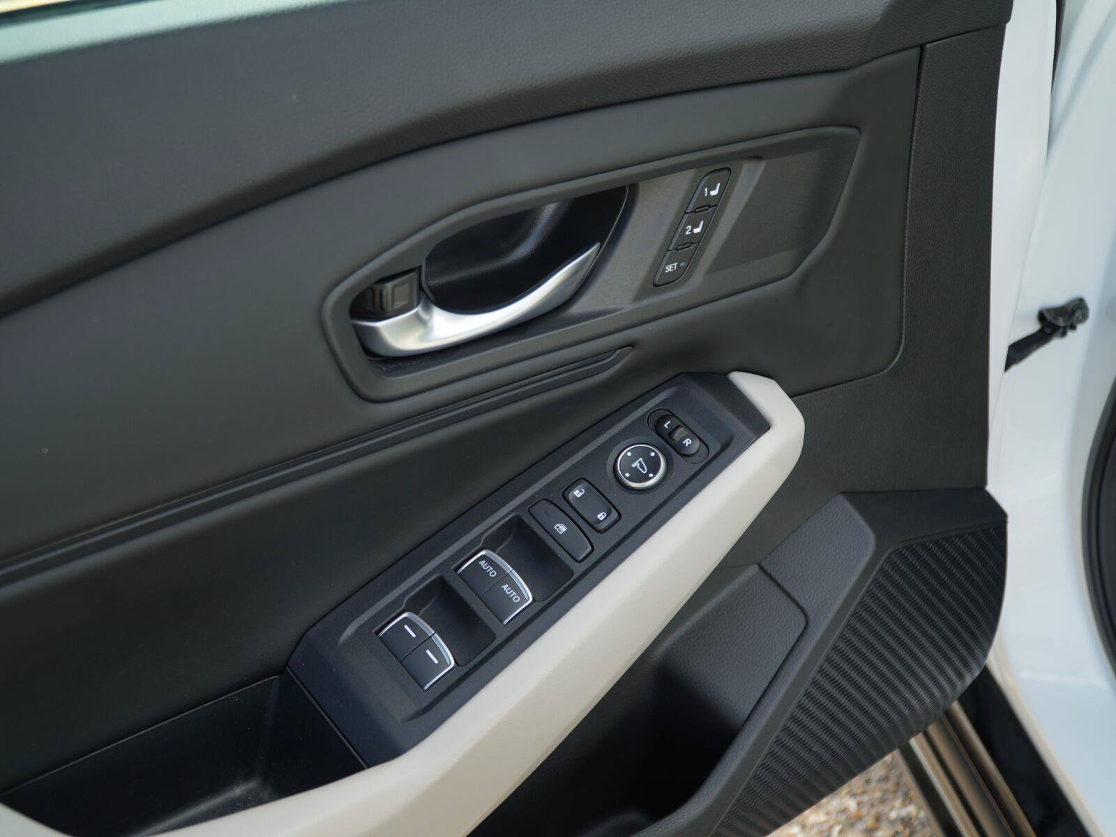Used 2024 Honda Accord EX-L image 5