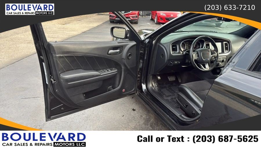 Used 2016 Dodge Charger R/T RWD image 29