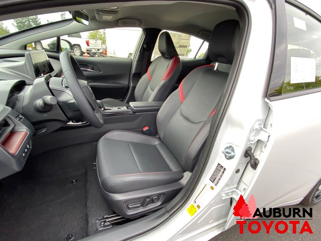 New 2027 Toyota Prius Plug-In Hybrid FWD image 26