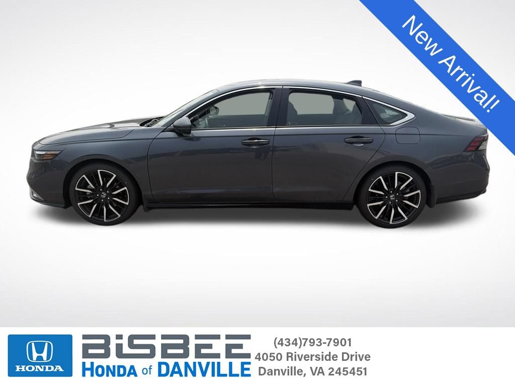 Used 2024 Honda Accord Touring image 1