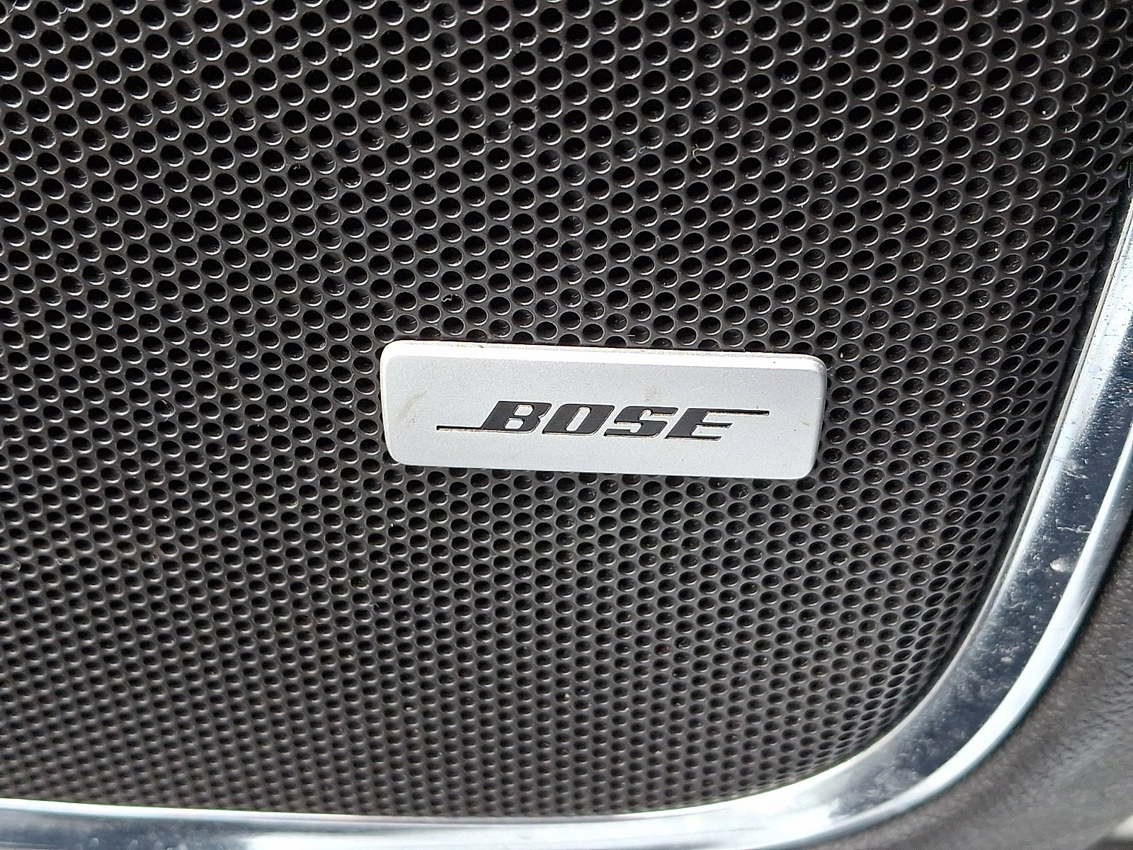 Used 2020 Chevrolet Suburban Premier image 30