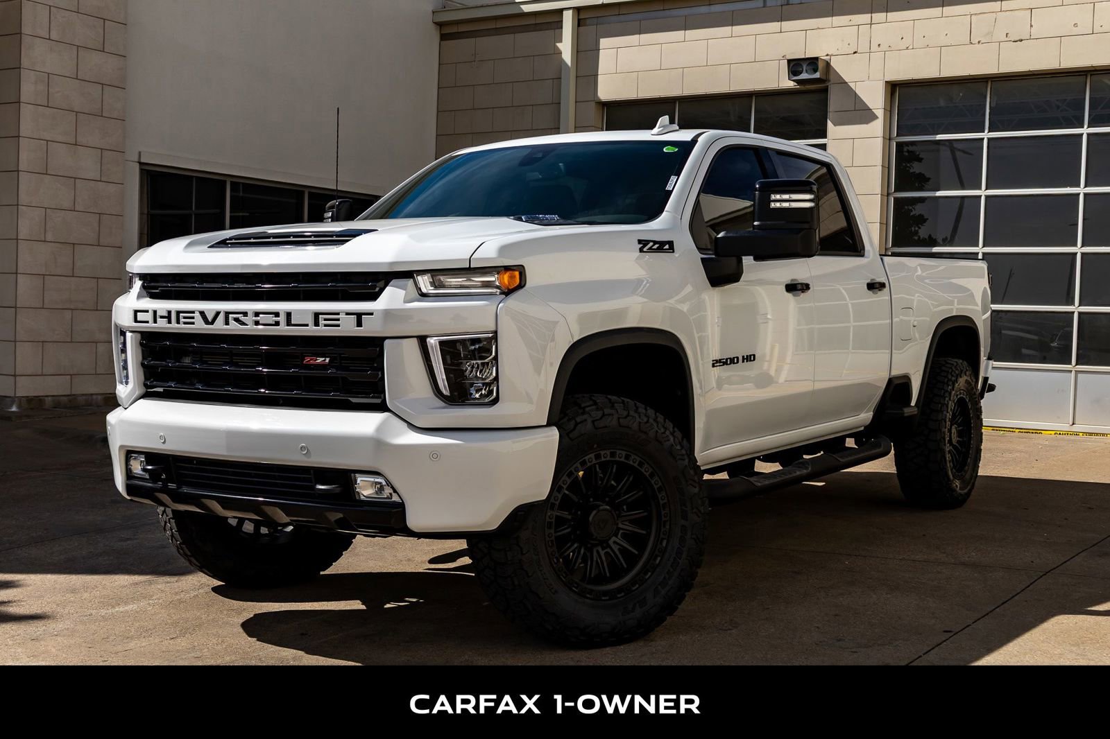 Used 2022 Chevrolet Silverado 2500 LTZ w/ LTZ Plus Package AWD/4WD image 5