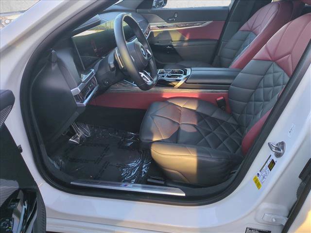 Certified 2023 BMW 740i image 17