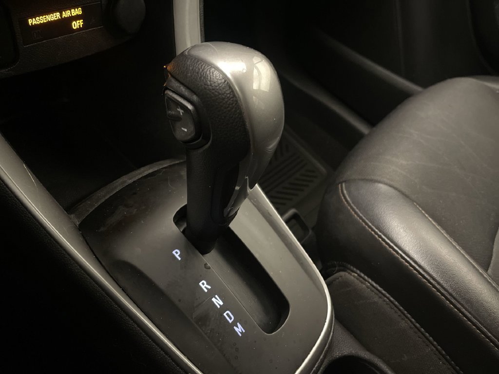 Used 2019 Chevrolet Trax LT w/ LT Convenience Package FWD image 9