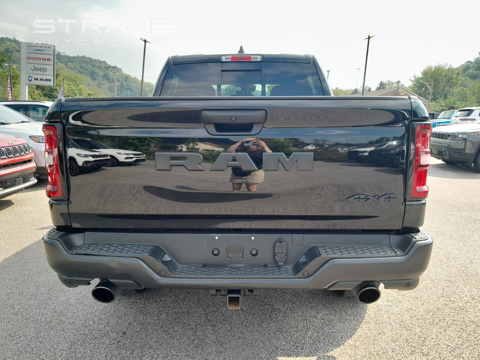Used 2025 RAM 1500 Warlock AWD/4WD image 6