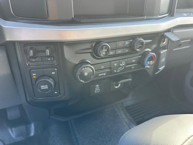 New 2026 Ford F550 4x4 Crew Cab image 23