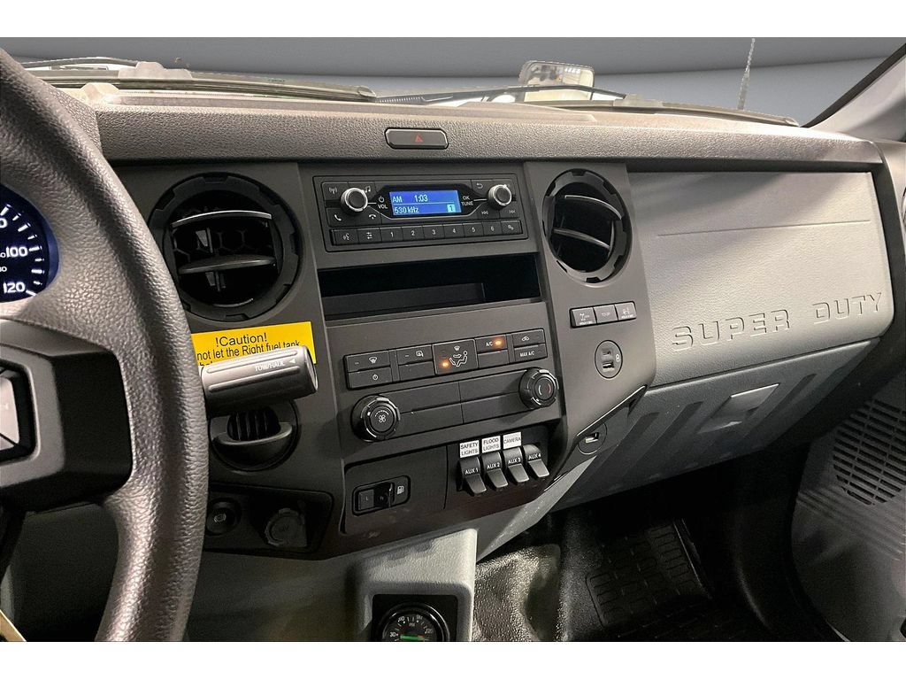 Used 2023 Ford F750 2WD Regular Cab Super Duty image 8