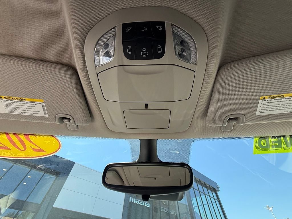 Used 2023 Chrysler Voyager LX FWD image 30