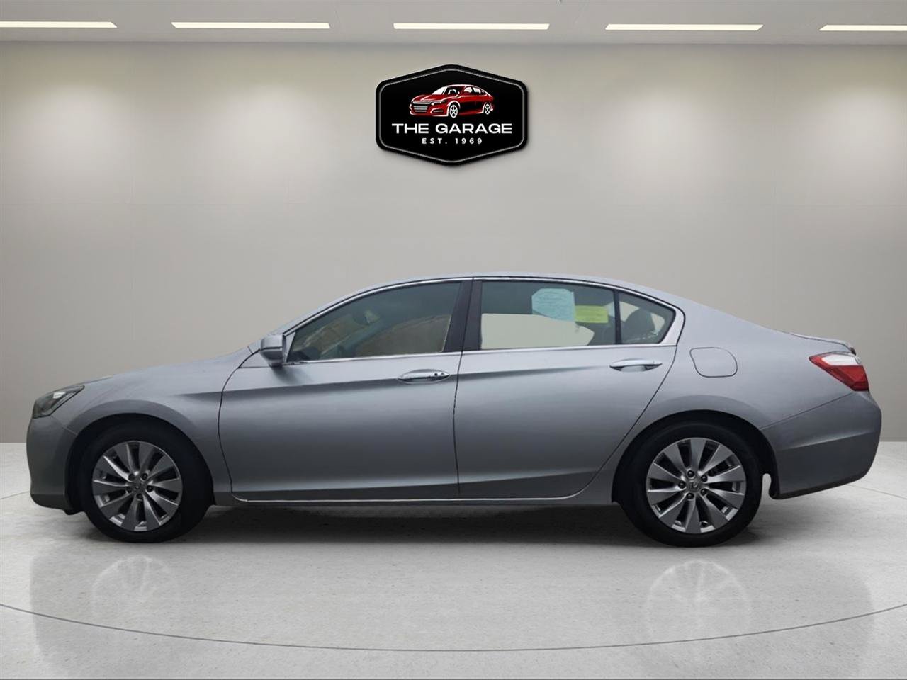 Used 2015 Honda Accord EX-L image 3