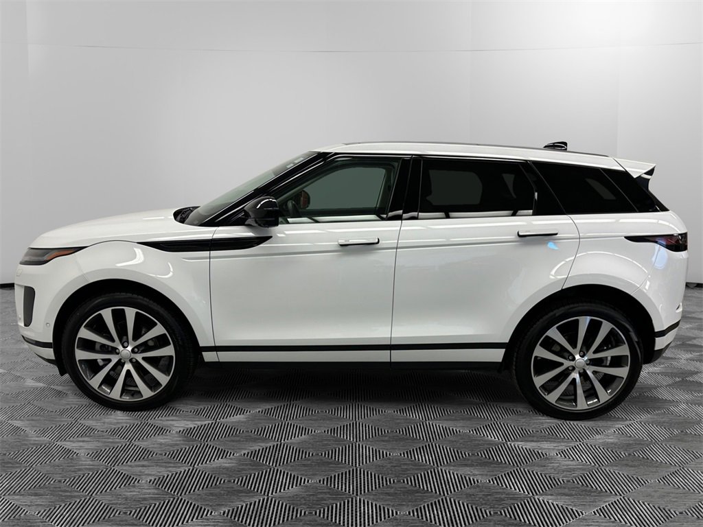 Used 2025 Land Rover Range Rover Evoque S image 2