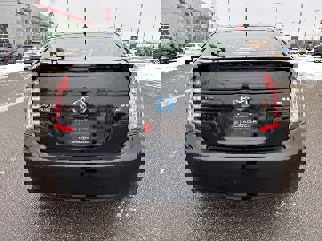 Used 2014 Toyota Prius Five image 9