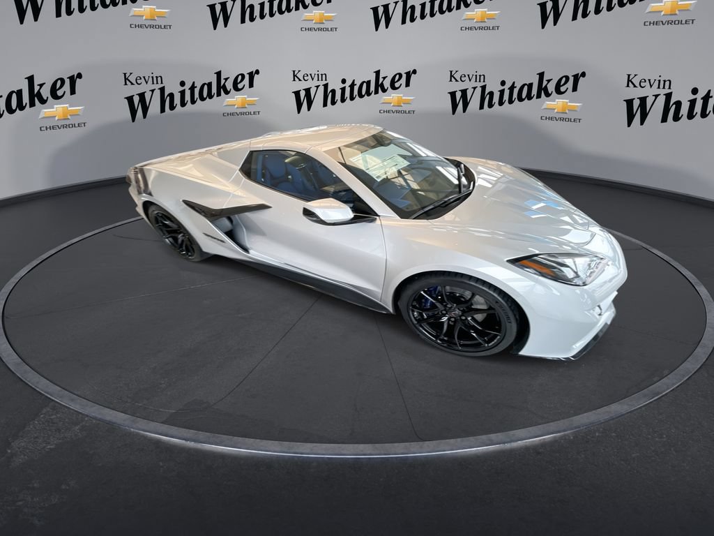 New 2027 Chevrolet Corvette Grand Sport w/ Z52 Sport Performance Package RWD image 2