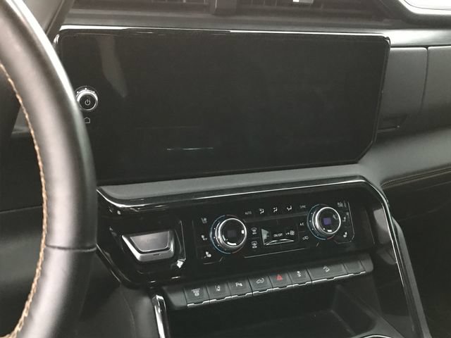Certified 2024 GMC Sierra 2500 AT4 w/ Technology Package AWD/4WD image 34