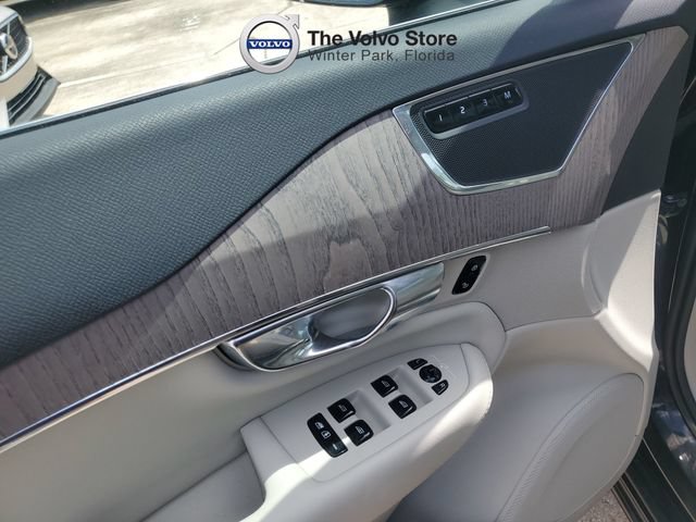 Certified 2023 Volvo XC90 B6 Core w/ Protection Package Premier AWD/4WD image 13