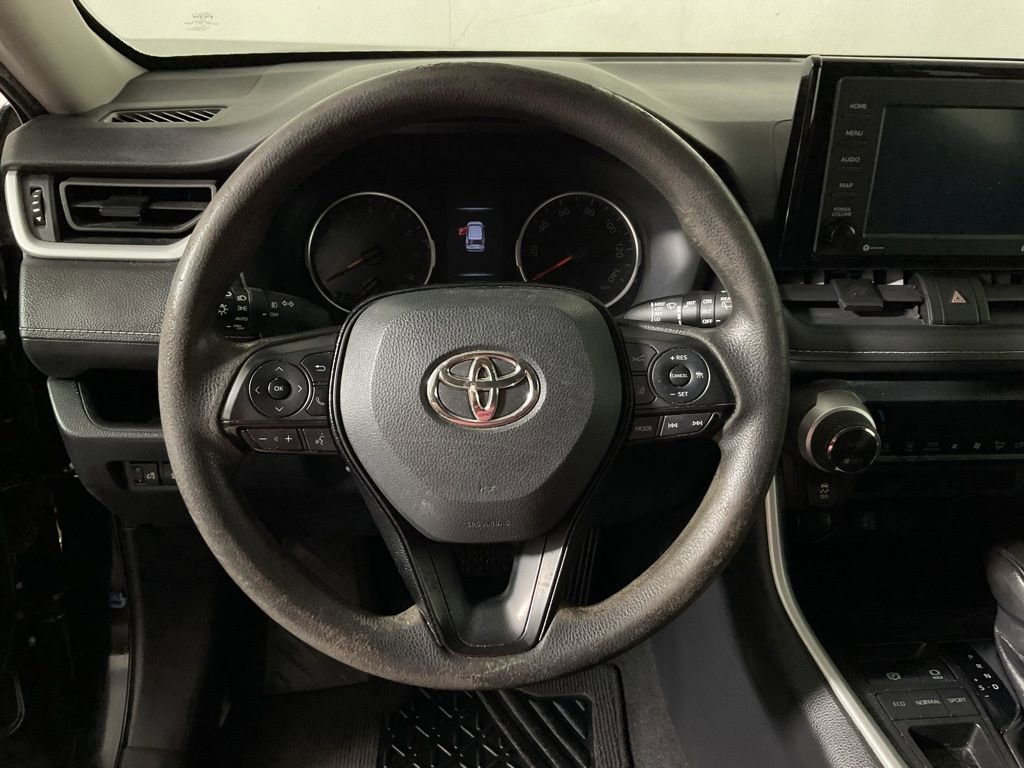 Used 2021 Toyota RAV4 XLE image 22