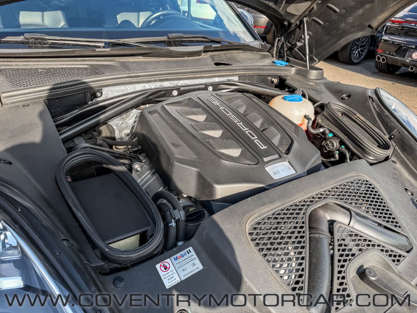 Used 2017 Porsche Macan S AWD/4WD image 10