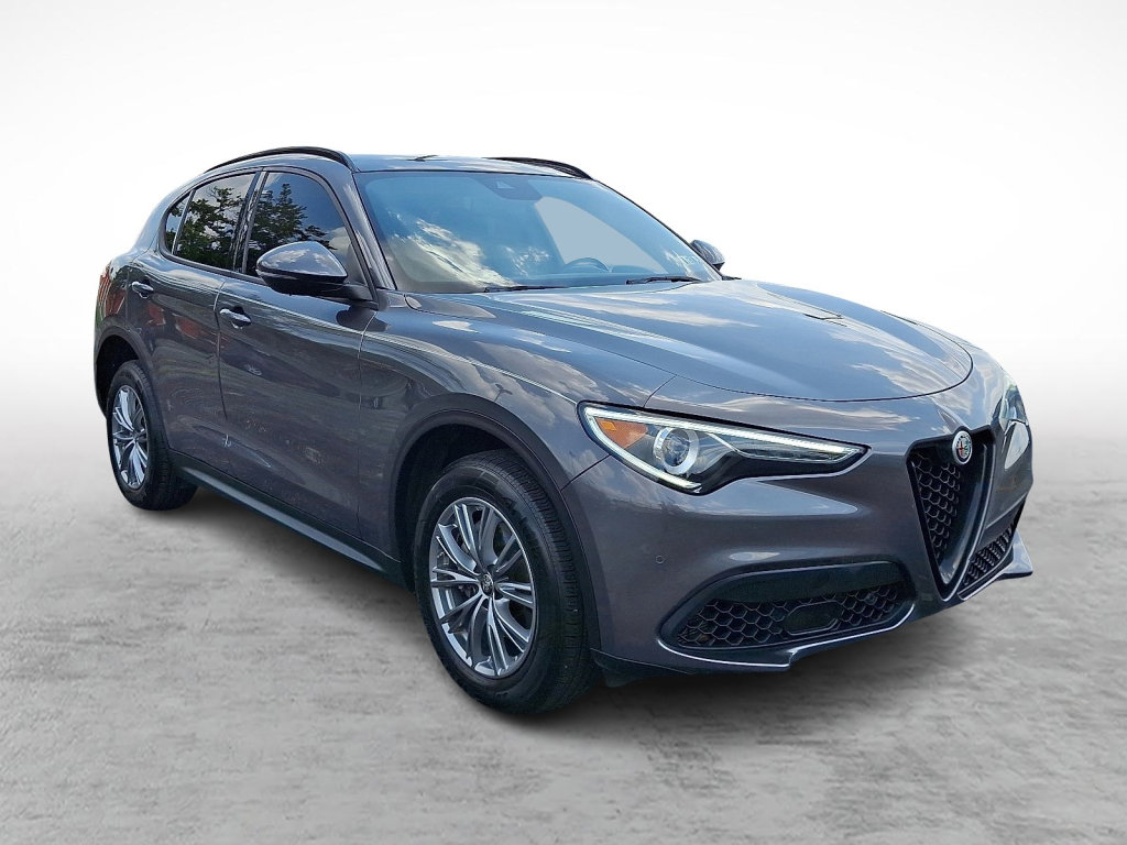 Used 2022 Alfa Romeo Stelvio Sprint image 7