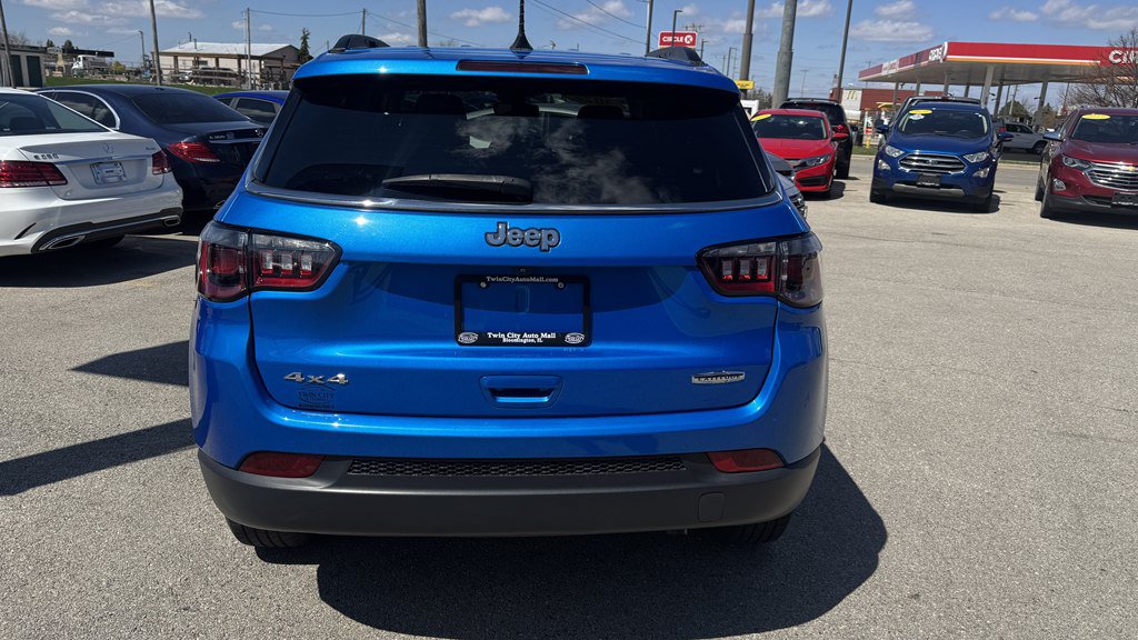 Used 2022 Jeep Compass Latitude AWD/4WD image 7