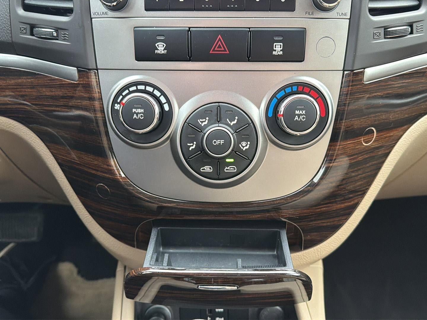 Used 2011 Hyundai Santa Fe GLS image 20