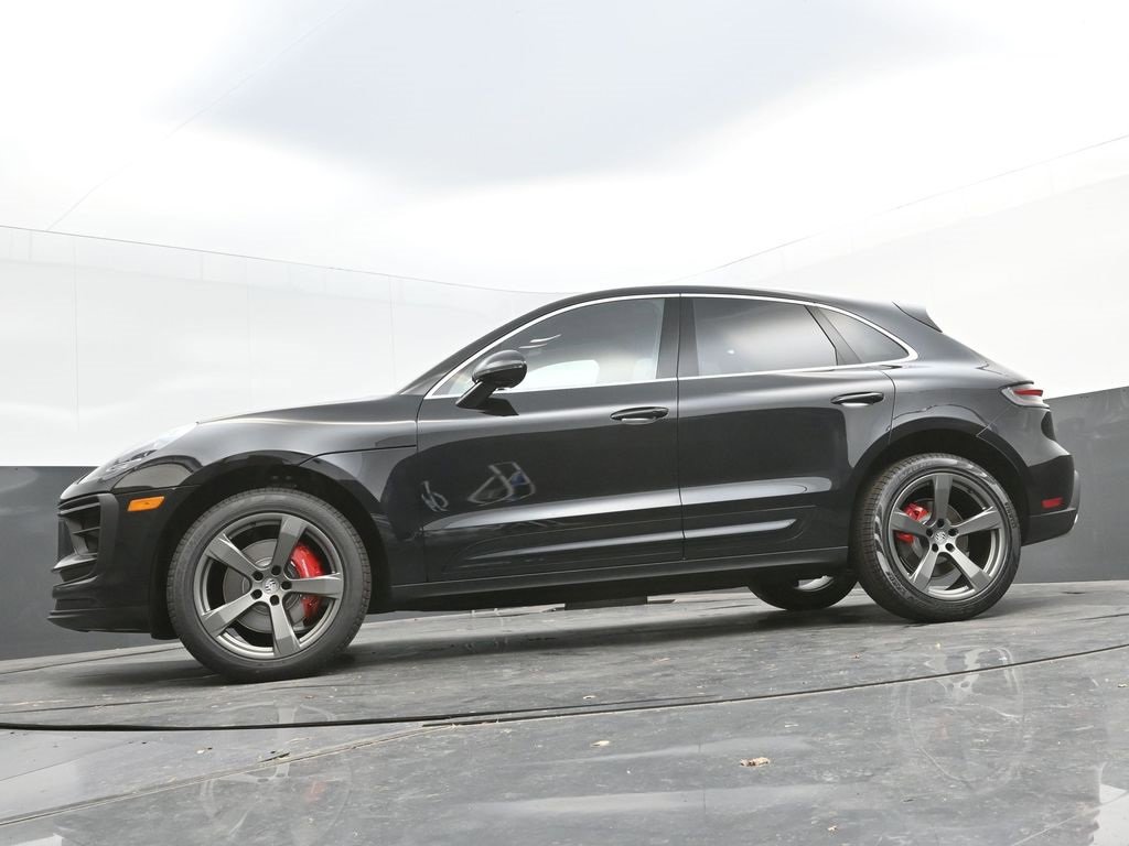 New 2025 Porsche Macan S image 32