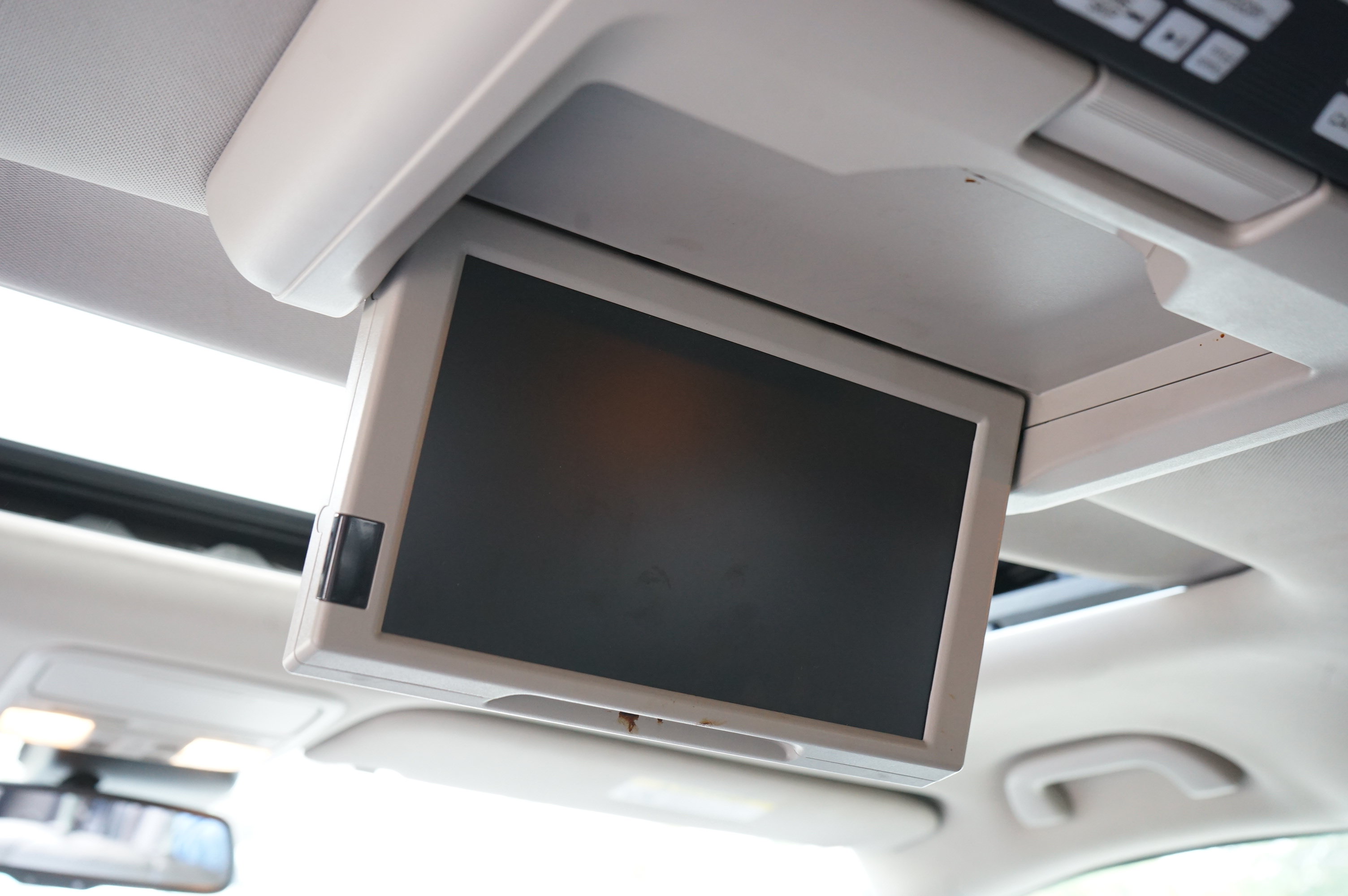 Used 2015 Honda Odyssey Touring Elite image 15
