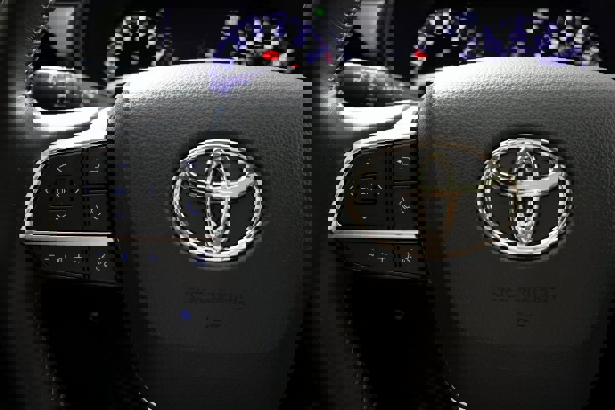 Used 2021 Toyota Highlander Platinum image 30