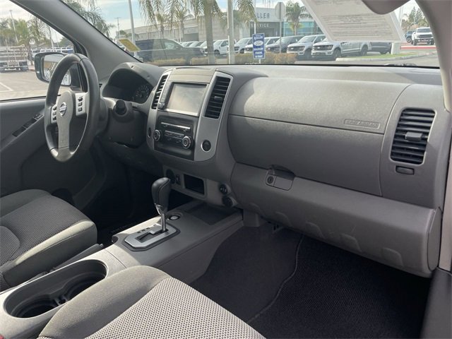 Used 2020 Nissan Frontier SV image 27