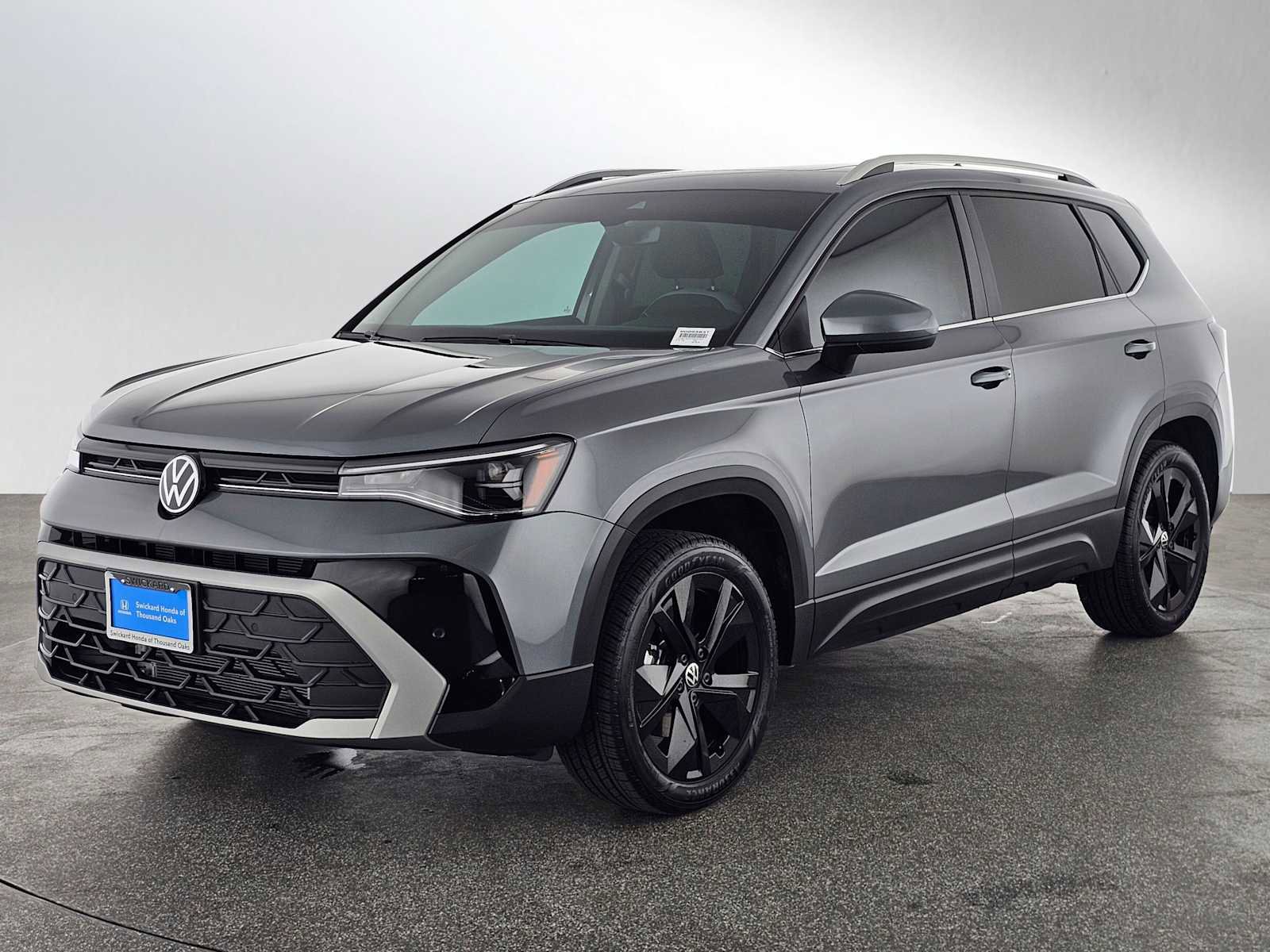 Used 2026 Volkswagen Taos SE image 7