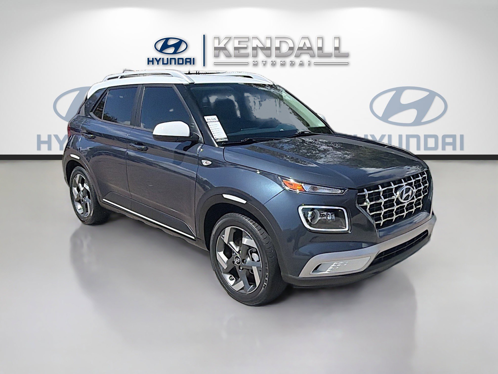 Used 2023 Hyundai Venue Limited video 1
