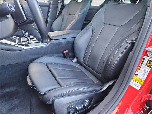 Used 2021 BMW 330i Sedan w/ Premium Package RWD image 17