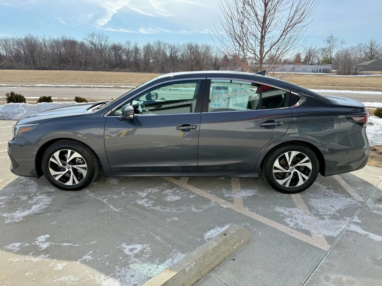 Used 2021 Subaru Legacy Premium image 5