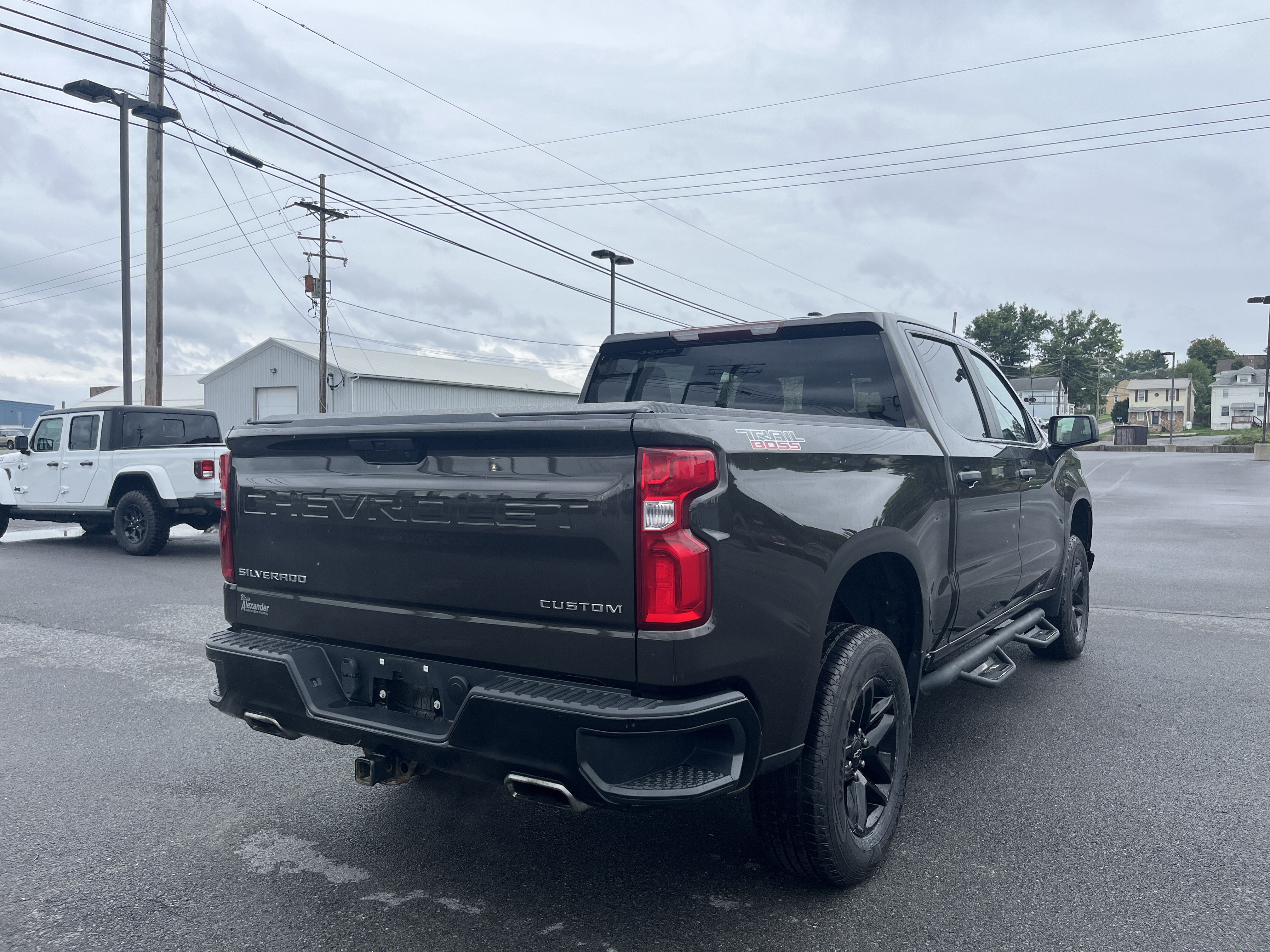 Used 2021 Chevrolet Silverado 1500 Custom Trail Boss AWD/4WD image 3