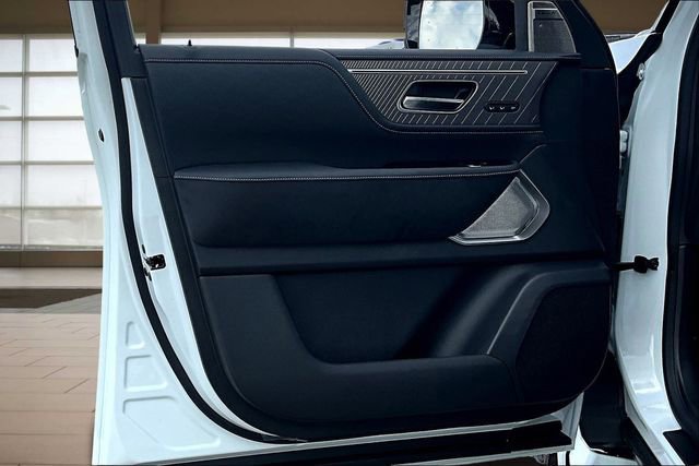 New 2026 INFINITI QX80 Autograph w/ Premium Cargo Package image 23