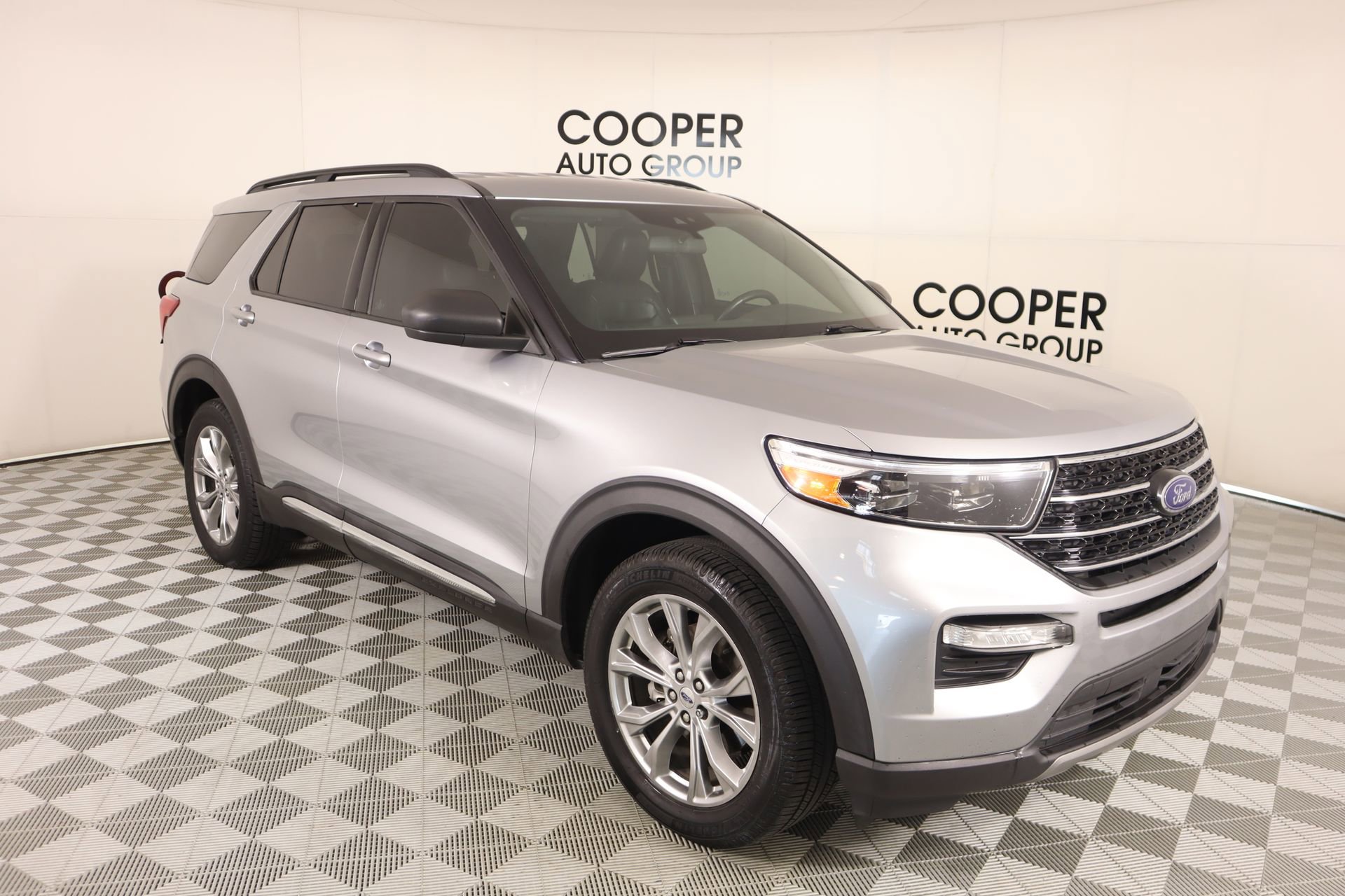 Used 2020 Ford Explorer XLT w/ Equipment Group 202A