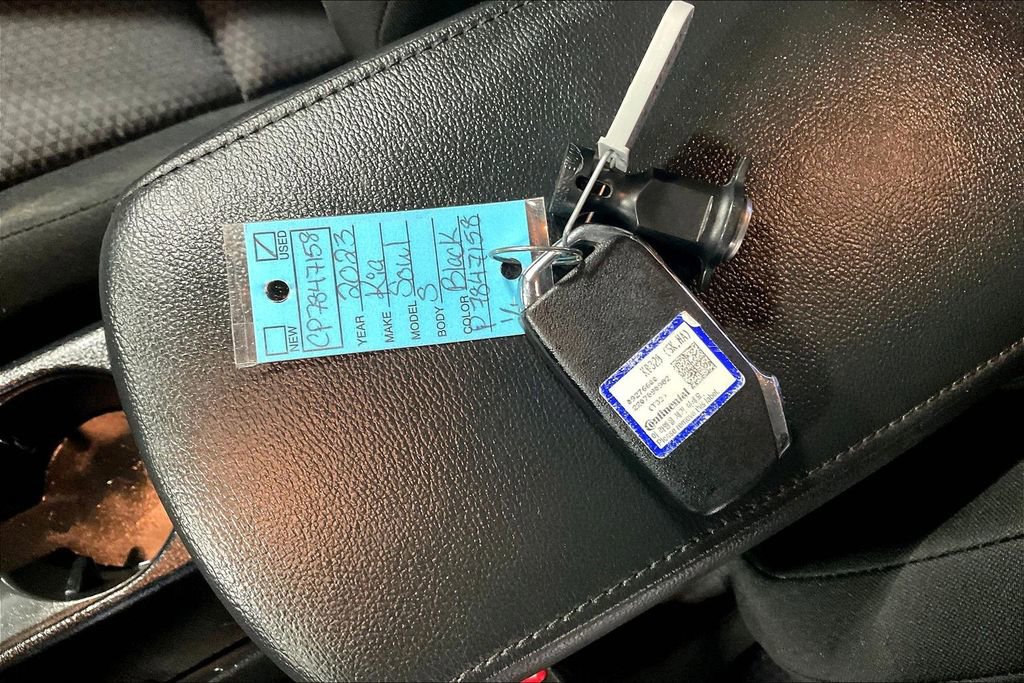 Used 2023 Kia Soul S image 13