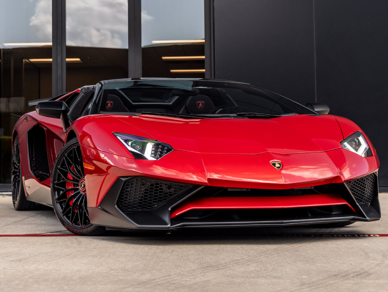 Used 2017 Lamborghini Aventador LP 750-4 Superveloce AWD/4WD image 3