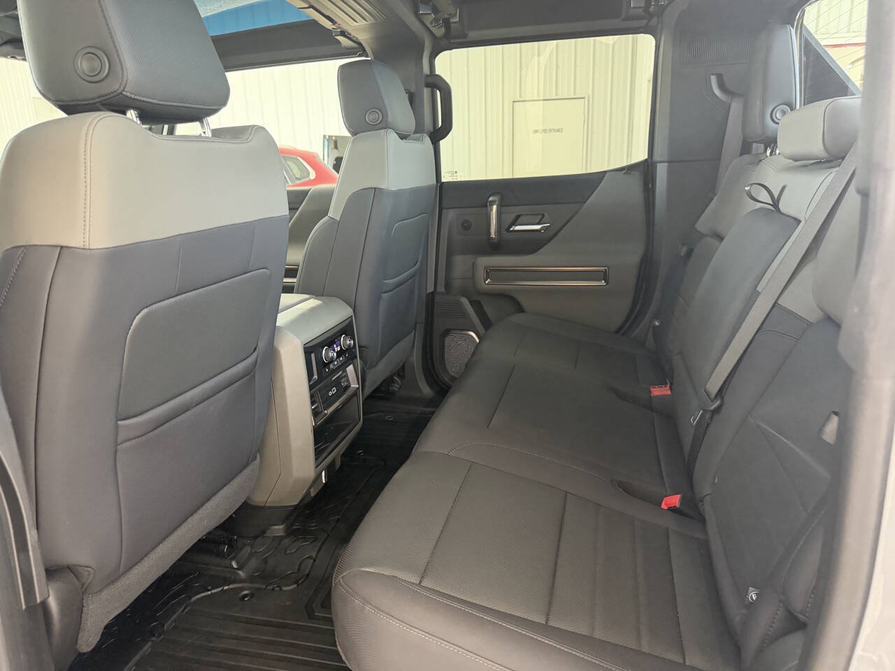 Used 2025 GMC Hummer EV 2X AWD/4WD image 37