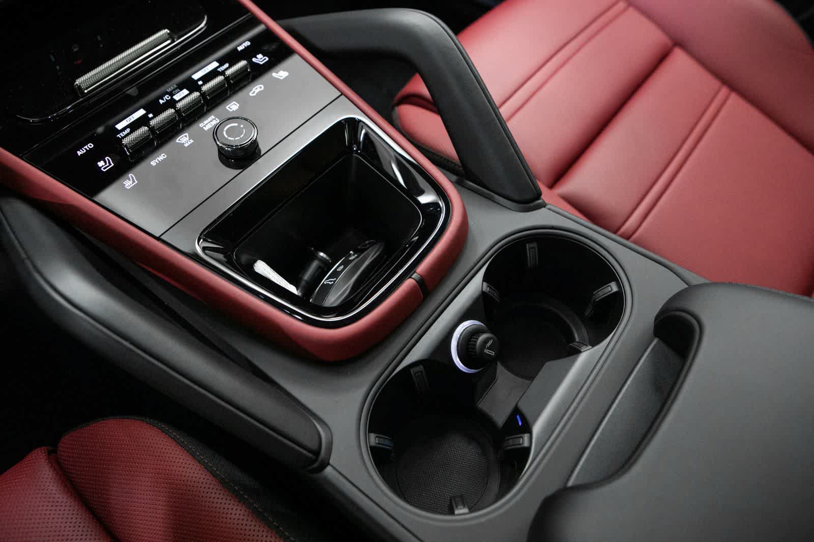 New 2026 Porsche Cayenne Turbo AWD/4WD image 30