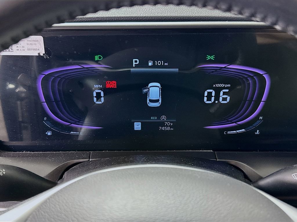 Used 2025 Kia Telluride LX FWD image 12