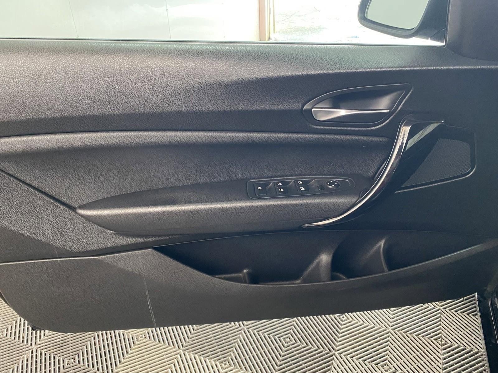 Used 2016 BMW 228i xDrive Convertible image 18