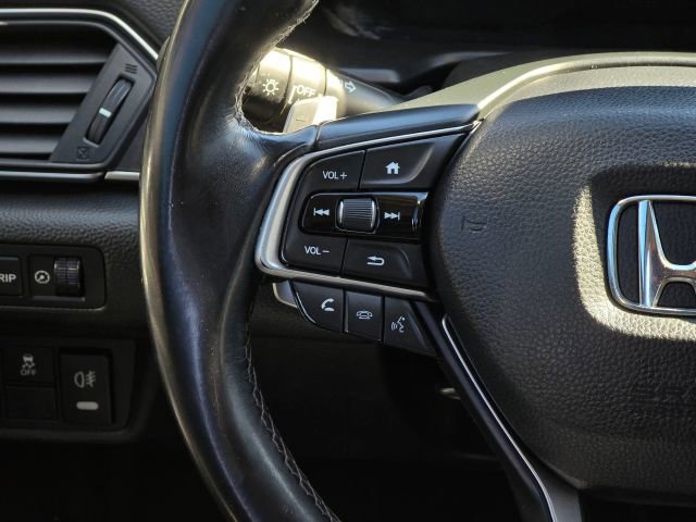 Used 2018 Honda Accord Touring image 25