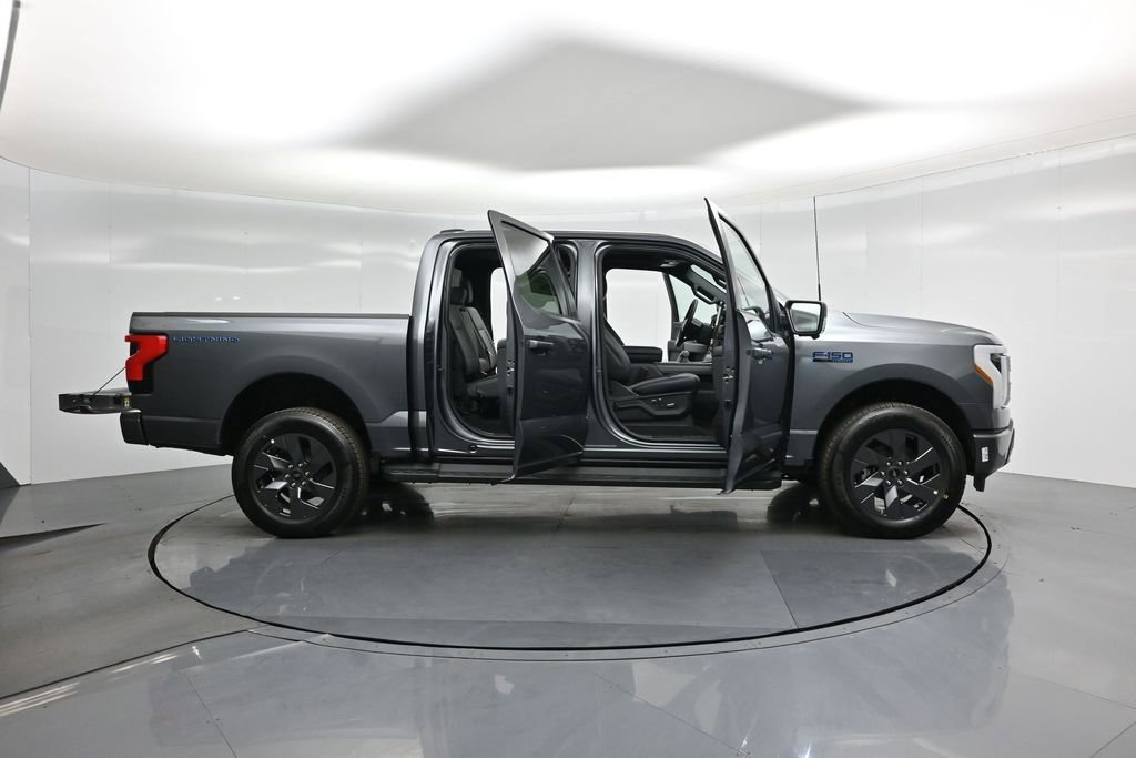 New 2025 Ford F150 Lightning Lariat image 4