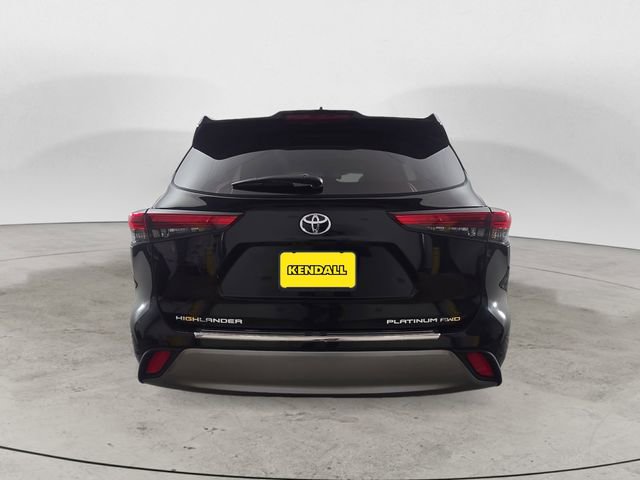Used 2023 Toyota Highlander Platinum AWD/4WD image 4